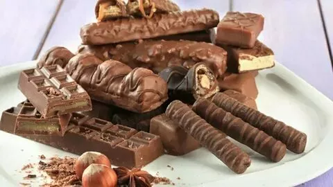 фотография продукта Просрок батончиков, конфет, шоколада