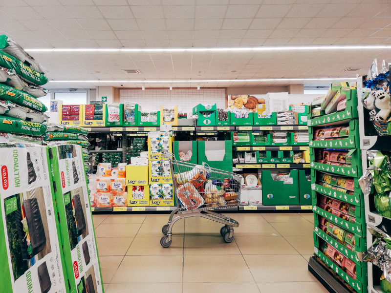 ФАС обязала федеральных ритейлеров снизить цены на продукты в Подмосковье  